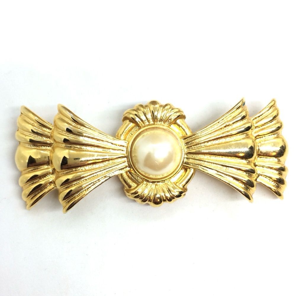 VINTAGE BROOCH Gold Tone Bow Faux Pearl Ribbon Scarf Preppy Pin Coqutte